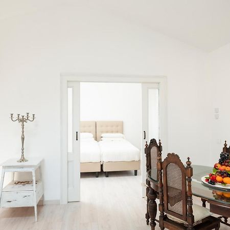 Hotel Villa Florida & Suite Apartments Gardone Riviera Exterior foto